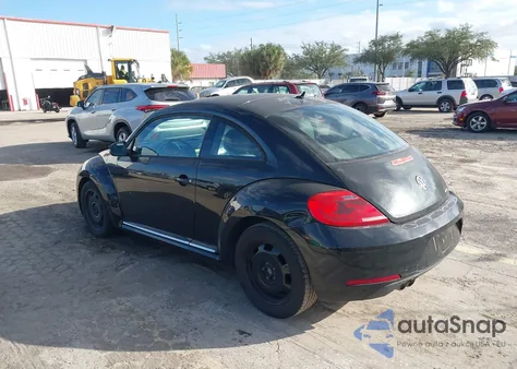 2012 Volkswagen Beetle 2.5L z USA, uszkodzony, nr VIN 3VWJP7AT3CM607803